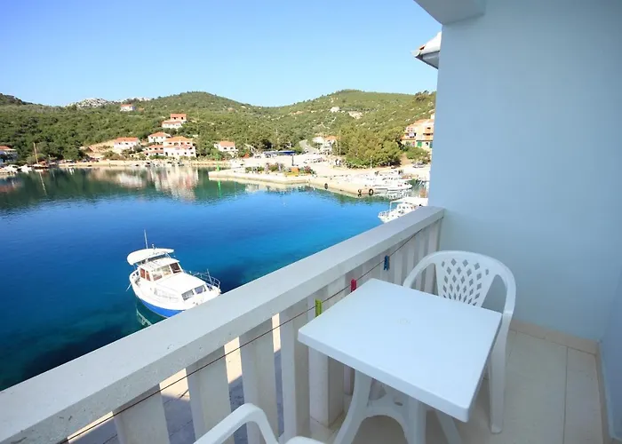 بيت ضيافة Double 8144a